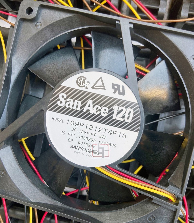 Sanyo 109P1212T4F13 12V 0.32A 4wires Cooling Fan