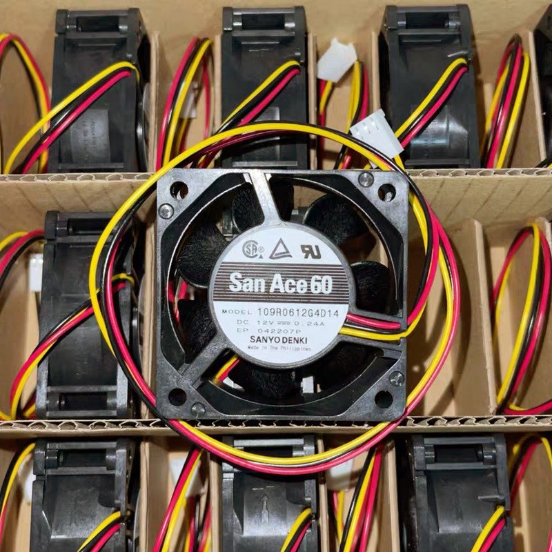 Sanyo 109R0612G4D14 12V 0.24A 3wires Cooling Fan