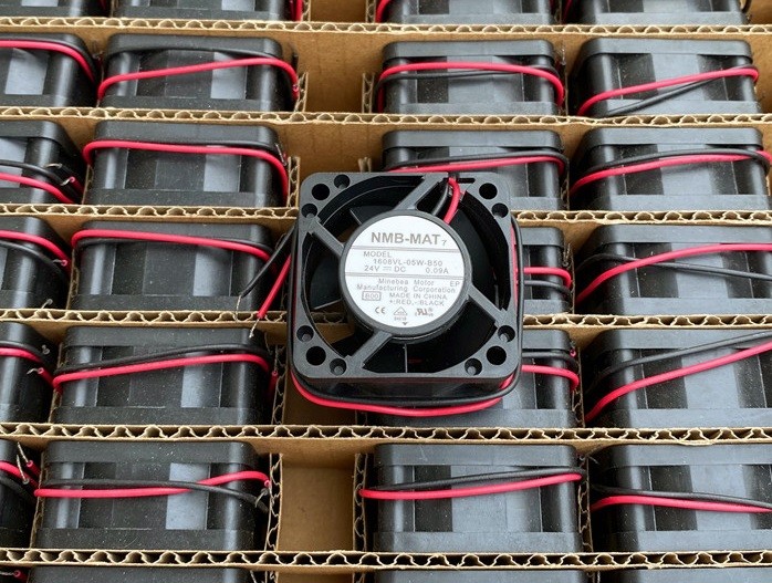 NMB 1608VL-05W-B50 1608VL-05W-B50-B00 24V 0.09A 2 wires Cooling Fan