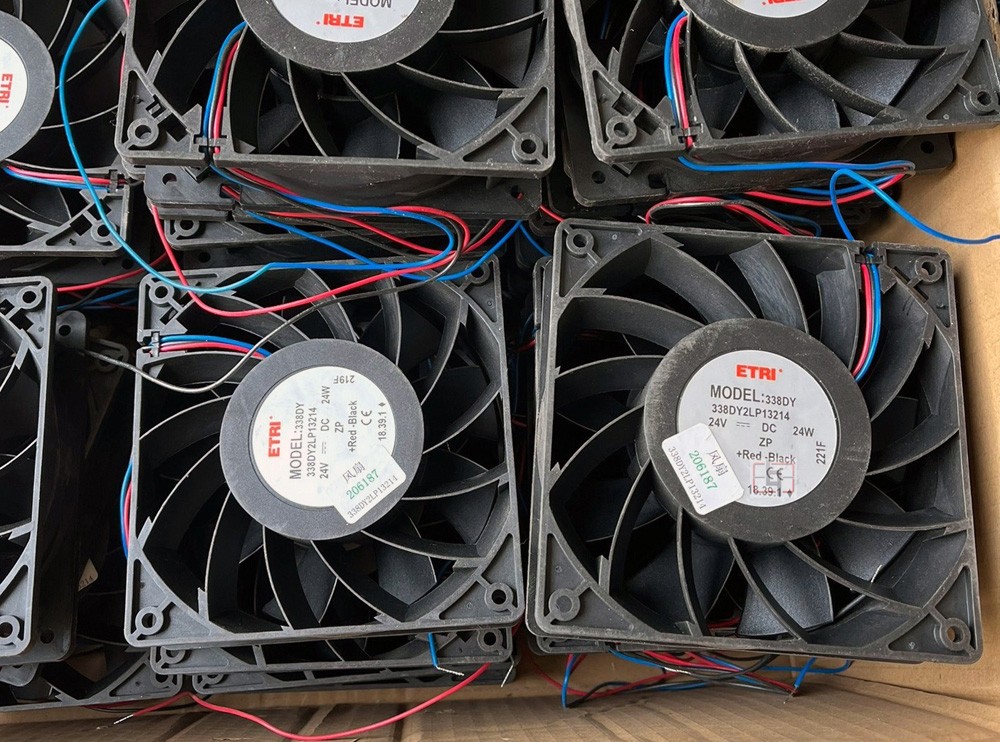 ETRI 338DY2LP13214 24V 24W 3wires Cooling Fan 