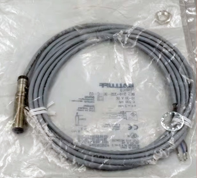 BALLUFF BES01C0 BES 516-325-BO-C-03 Inductive Proximity Switch - Original New