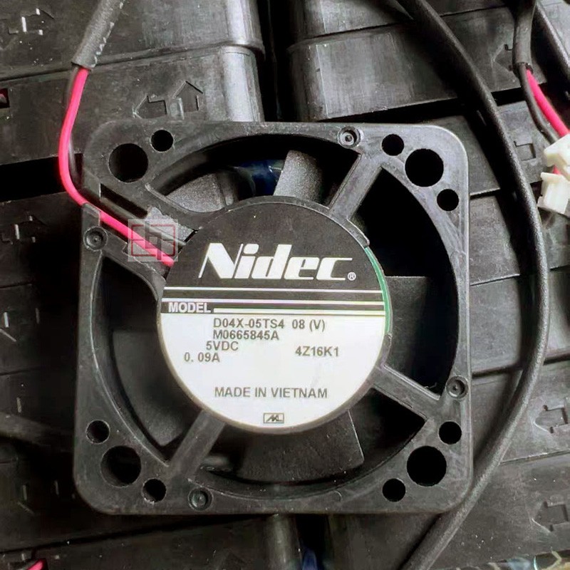 NIDEC D04X-05TS4 5V 0.09A 2wires Cooling Fan