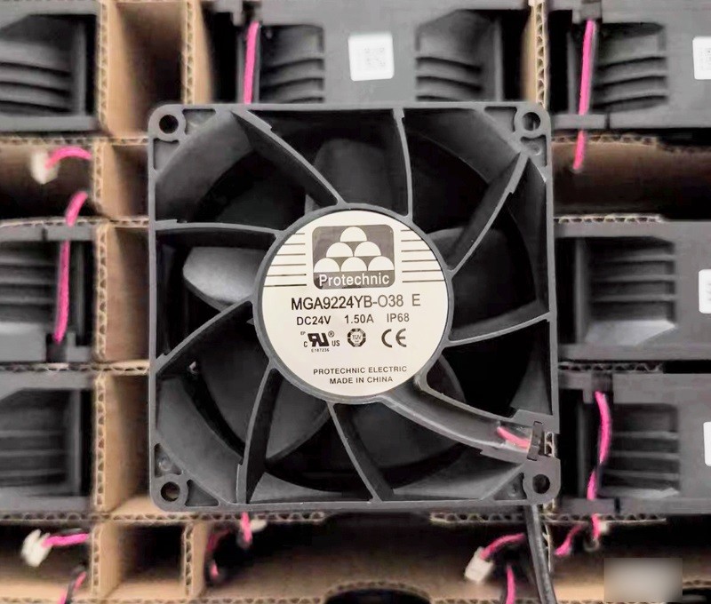 MAGIC MGA9224YB-O38 MGA9224YB-038 24V 0.70A 2wires Cooling Fan 