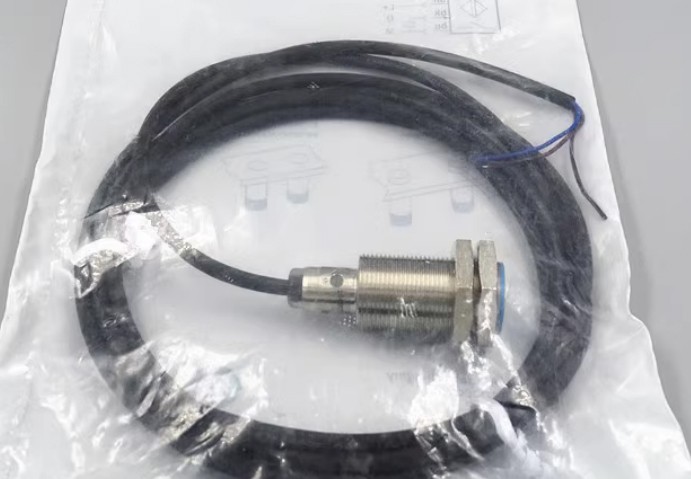 SICK MM18-70APS-ZUK Inductive Proximity Switch - Original New