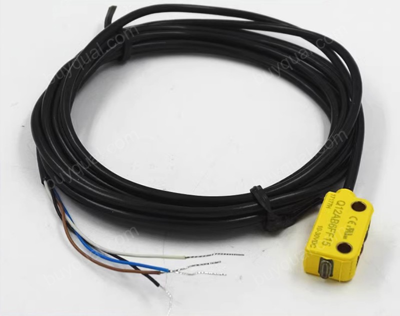 BANNER Q12AB6FF15 Sensor