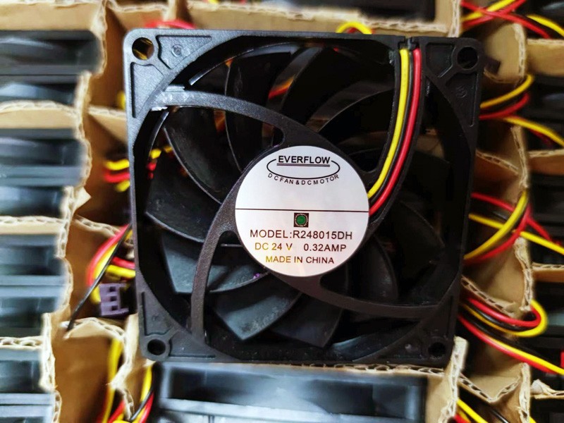 EVERFLOW R1248015DH 24V 0.32A 3wires Cooling Fan