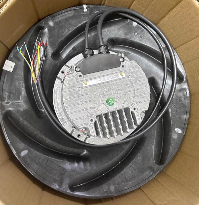 Ebmpapst R3G400-RJ75-01/G02 380-480V 2.3A 1500W Cooling Fan