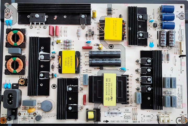 Hisense RSAG7.820.7137/ROH Power Supply/LED Driver Board for LED65M5000U