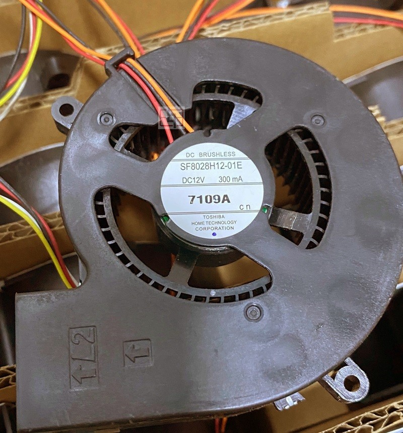 Toshiba SF8028H12-01E 12V 300mA 3wires Cooling Fan