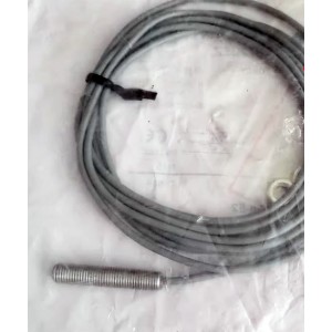 Allen-Bradley 872CEZ-D1NP8-E2 Inductive Proximity Switch