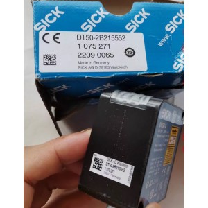 SICK DT50-2B215552 Sensor