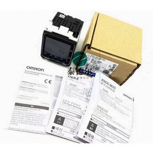 OMRON E5CC-QX2ASM-802 Temperature Controller