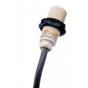 OMRON E2F-X5E1 Inductive Proximity Switch - Original New