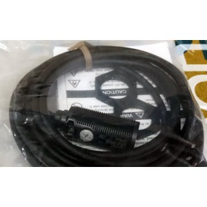 OMRON E3FA-DN15 Photoelectric Switch Sensor - Original New