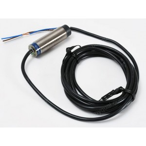 Schneider XS2M18MA250 Inductive Proximity Switch