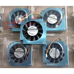 ADDA AB03505HB10A900 5V 0.15A 3wires Cooling Fan