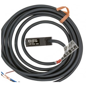 OMRON E3ZG-D62 Photoelectric Switch Sensor - Original New