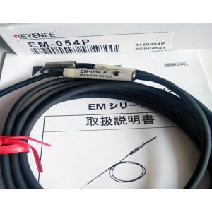 KEYENCE EM-054P Inductive Proximity Switch